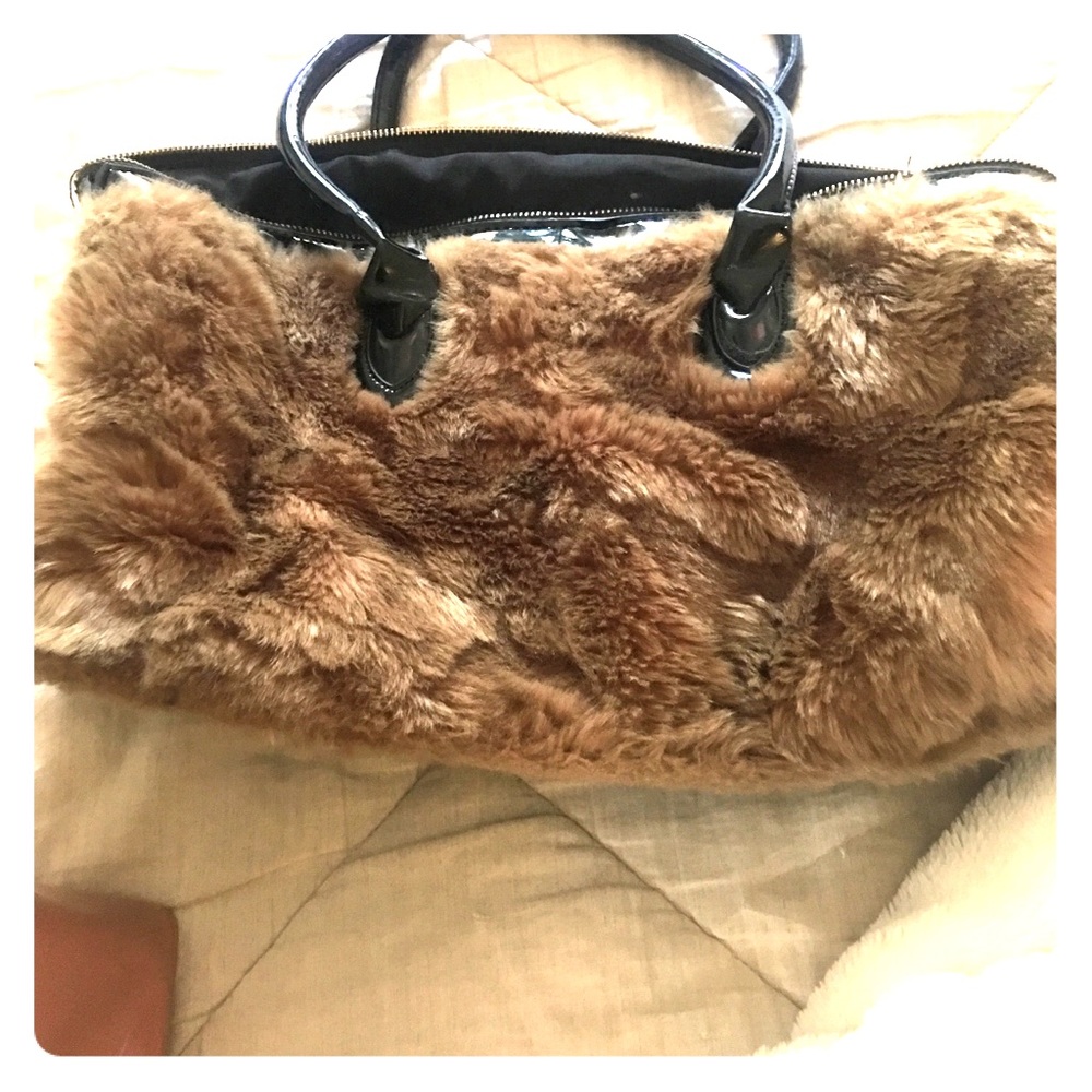 Faux fur hand bag by MMS